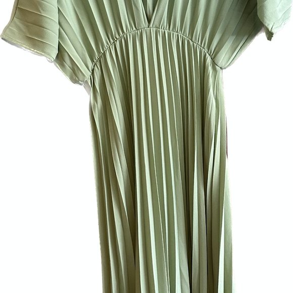 Brand New Mango Pleated Dress - Size 8 - Picture 4 of 4